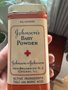 Johnson & Johnson Baby Talc 1950 img 2807